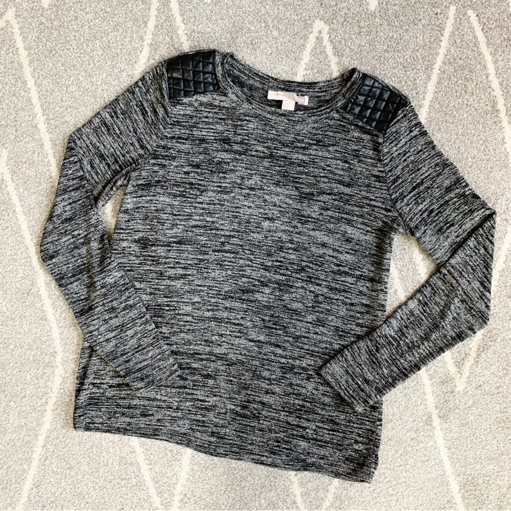 Forever 21 Black Gray Lightweight Sweater w/ Faux Leather Quilted Shoulder Patch